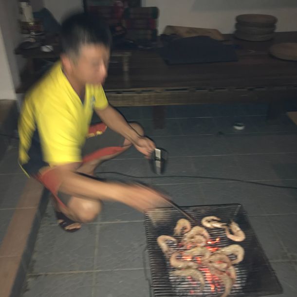 img img